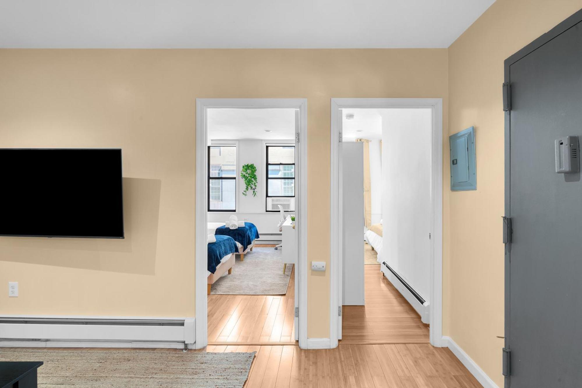 Gorgeous 4 Bedroom 2 Bathroom Nyc * New York