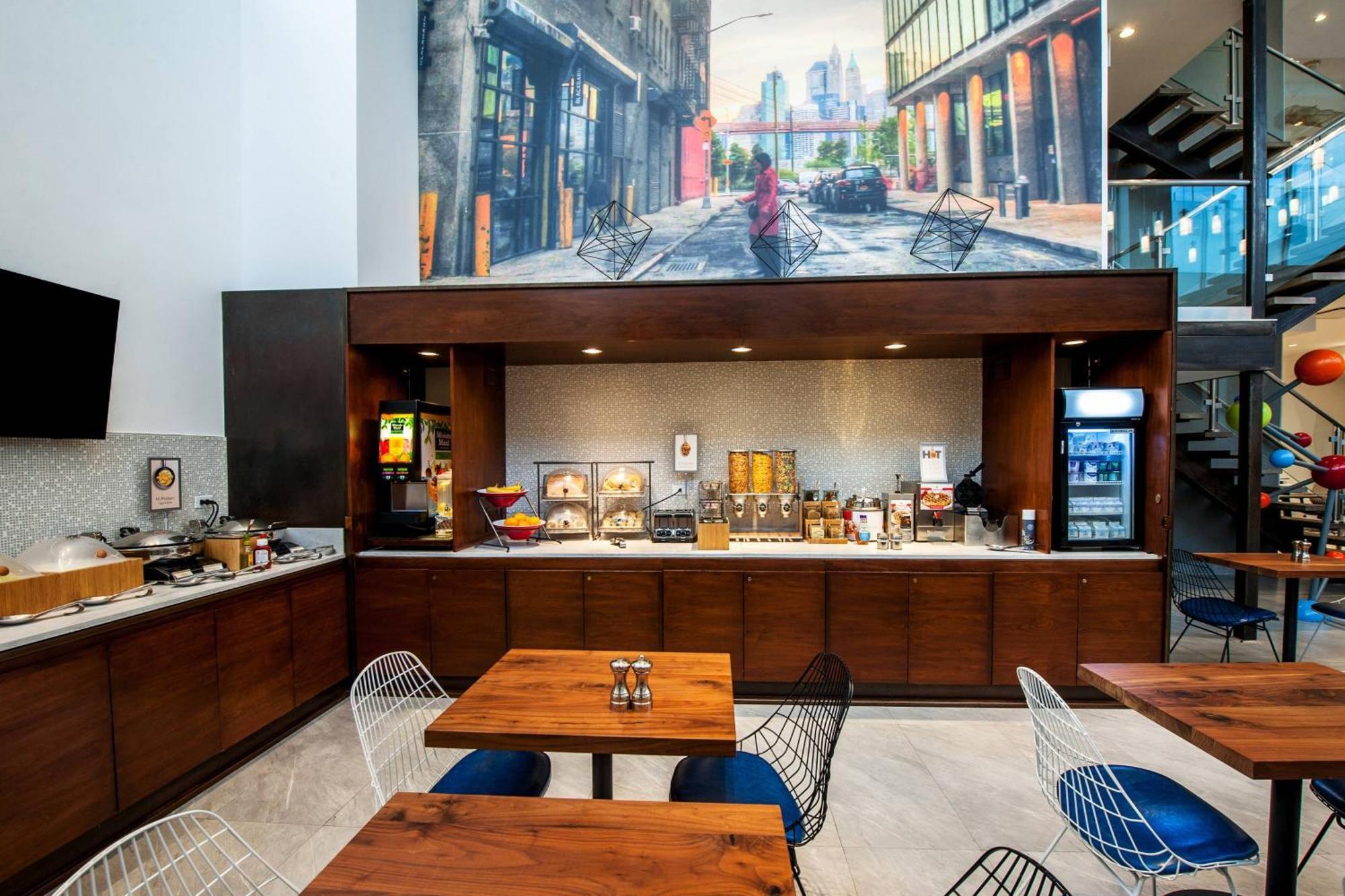Fairfield & By Marriott Brooklyn Khách sạn 3*