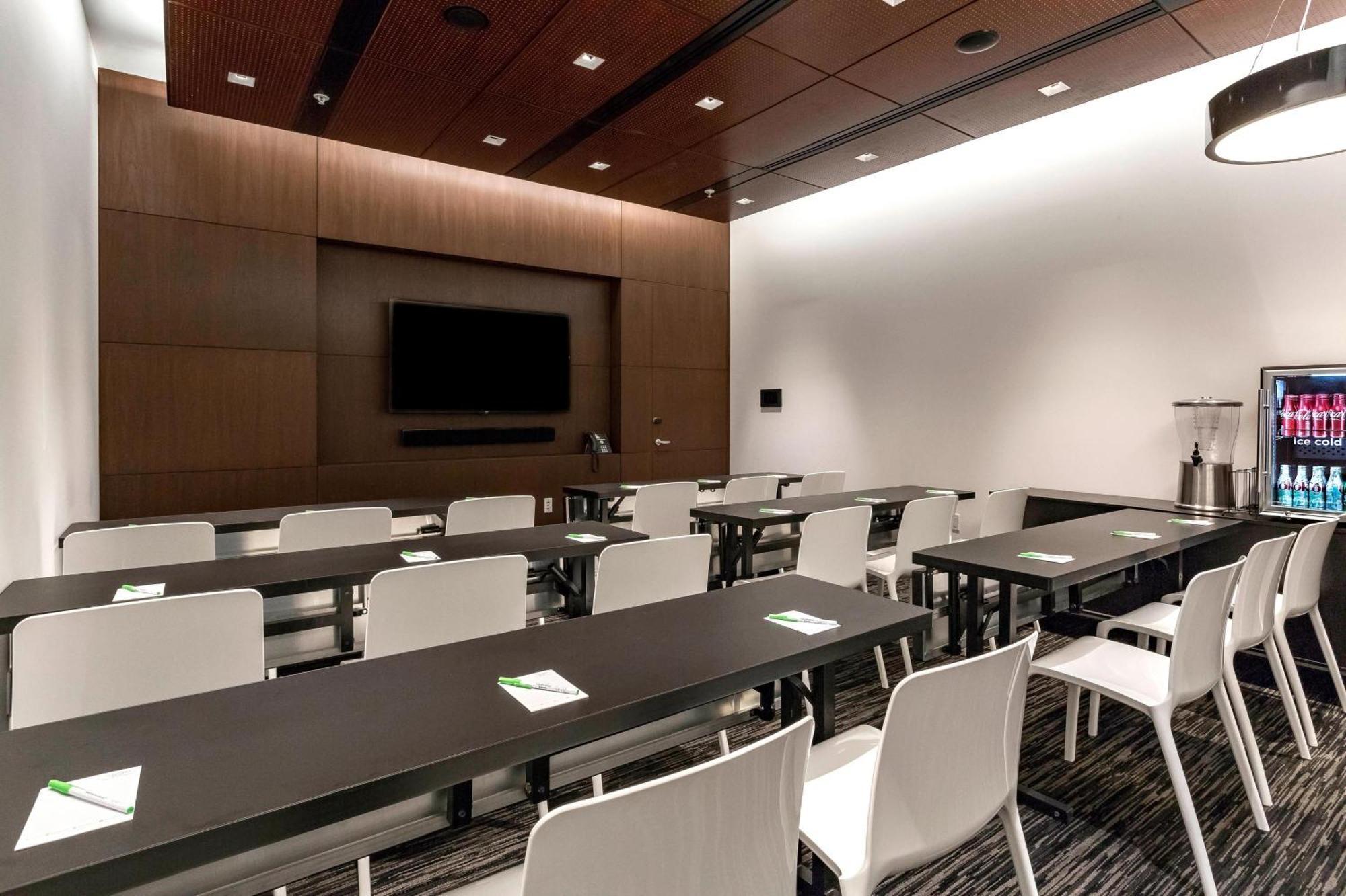 Courtyard By Marriott Long Island City/new York Manhattan View Khách sạn 3*