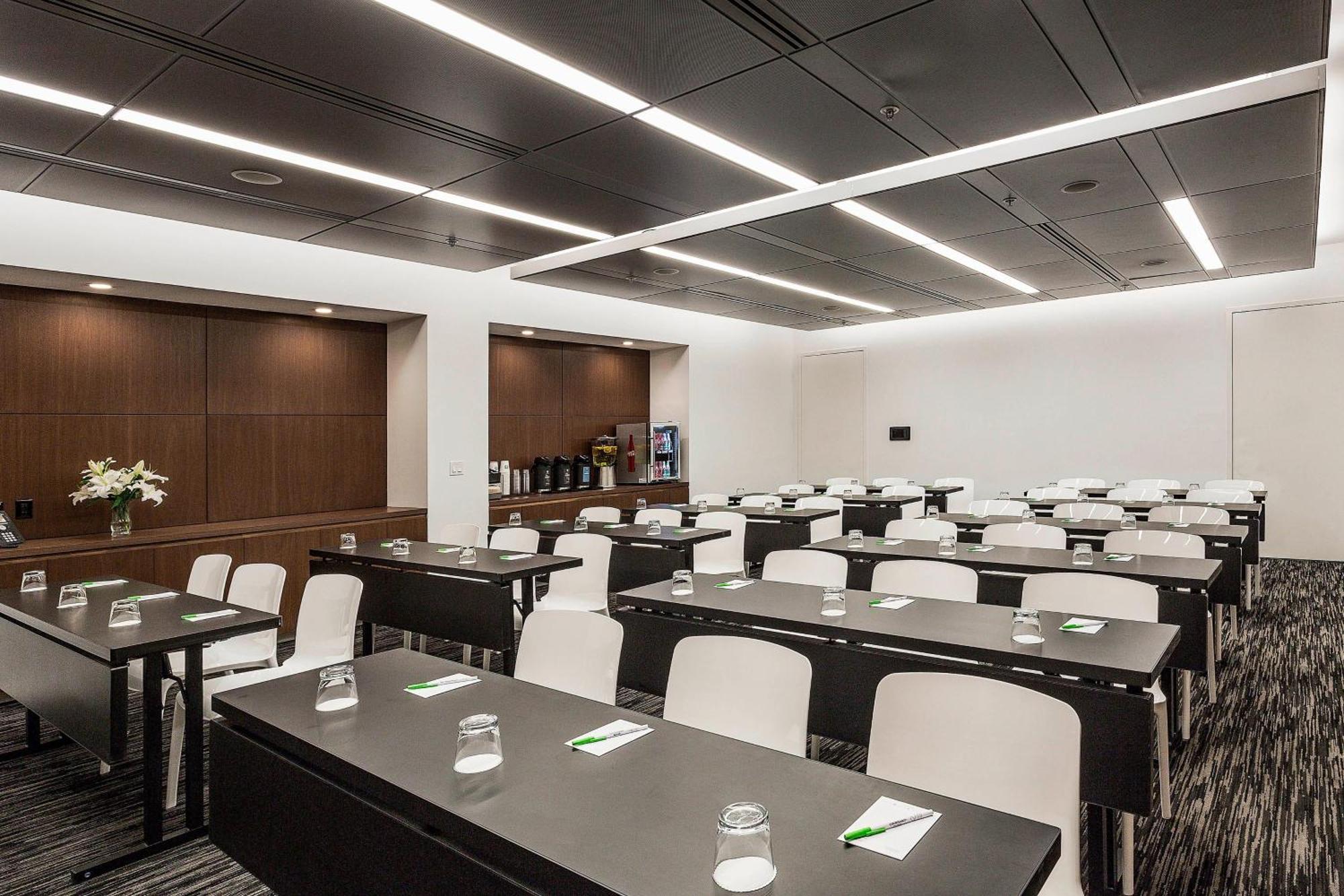 Khách sạn Courtyard By Marriott Long Island City/new York Manhattan View 3*