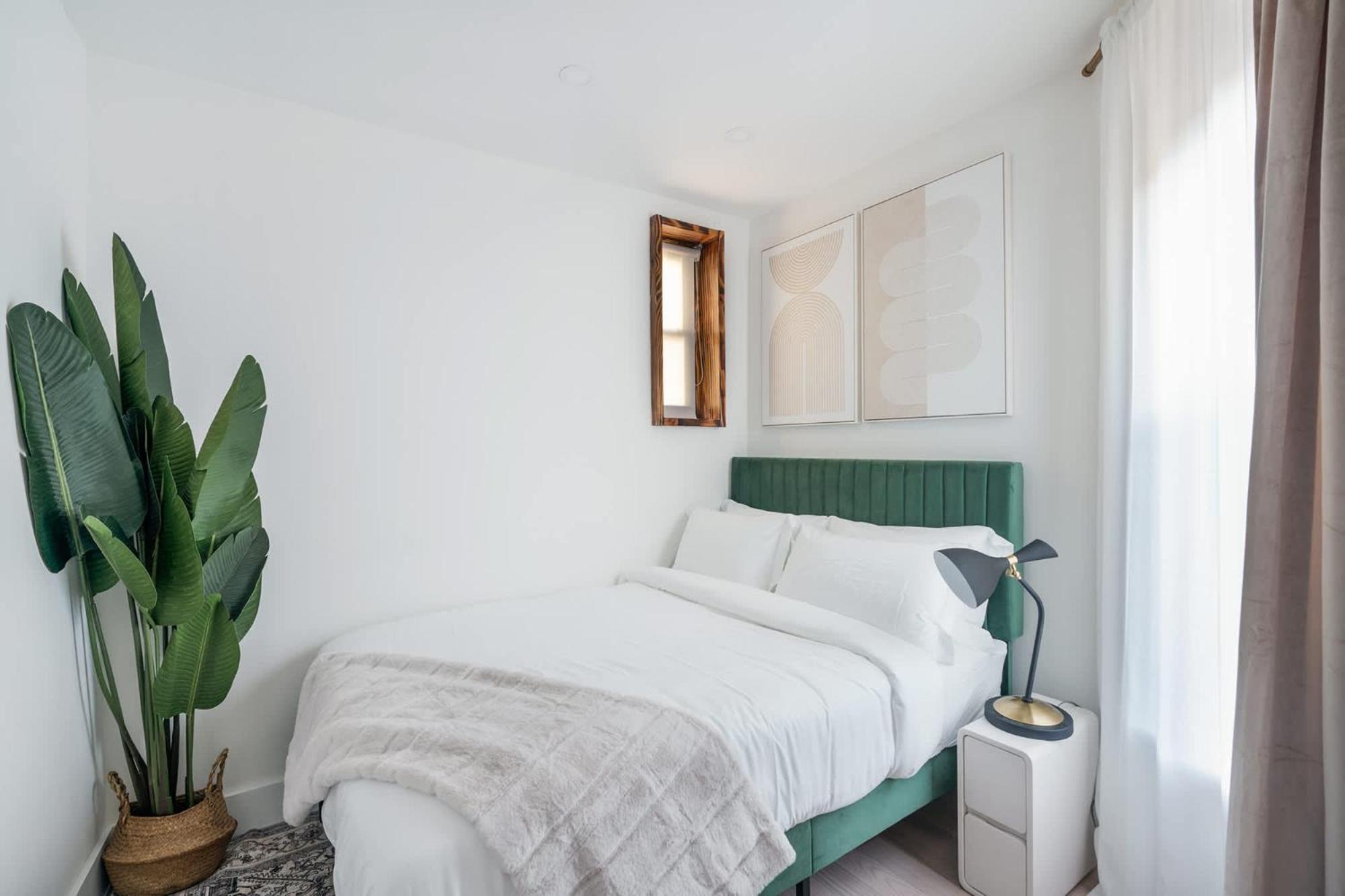 Căn hộ 48-3fe 2br Prime Midtown West *