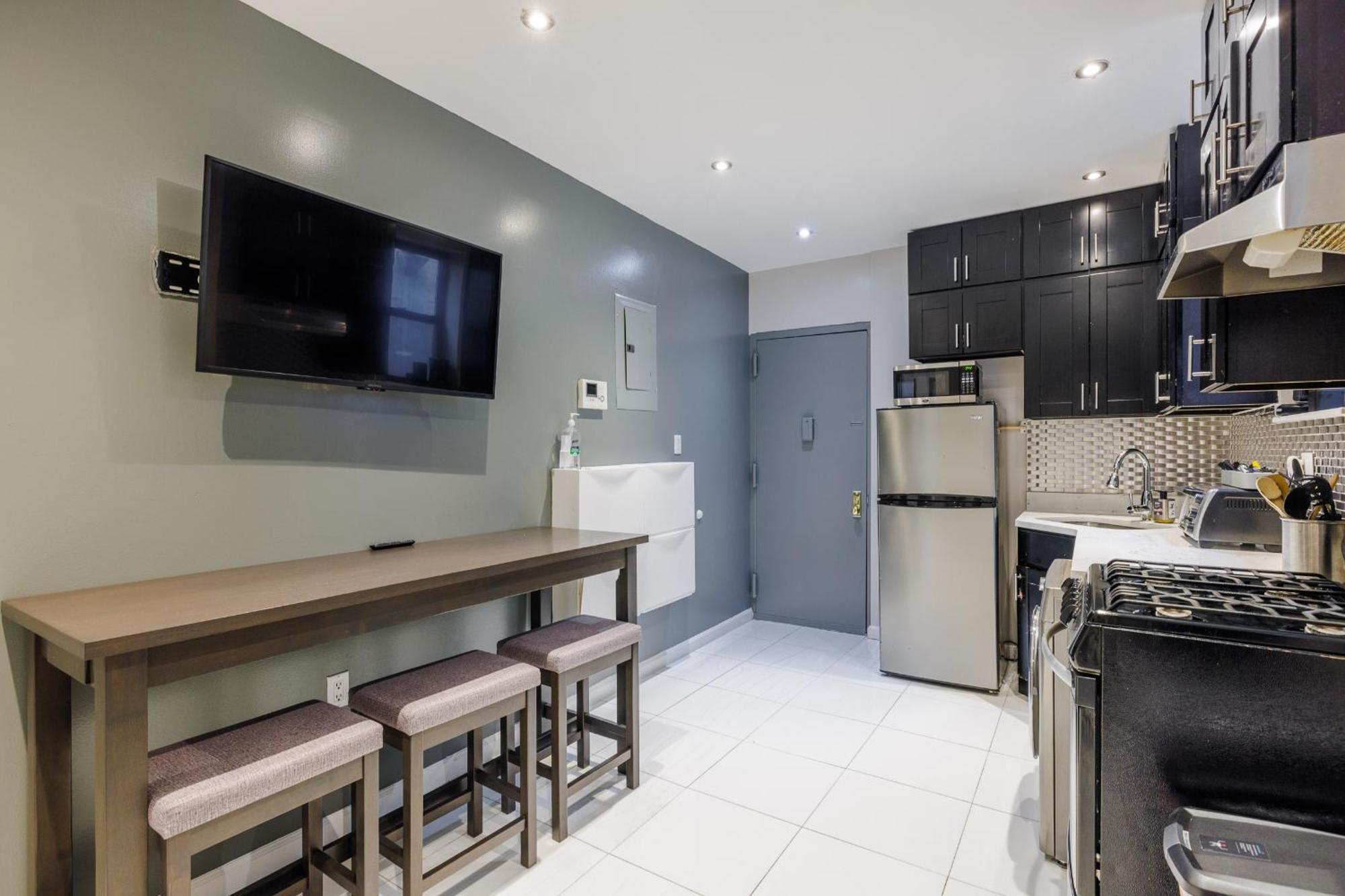 Park Side Living, Style -5 Apartamento