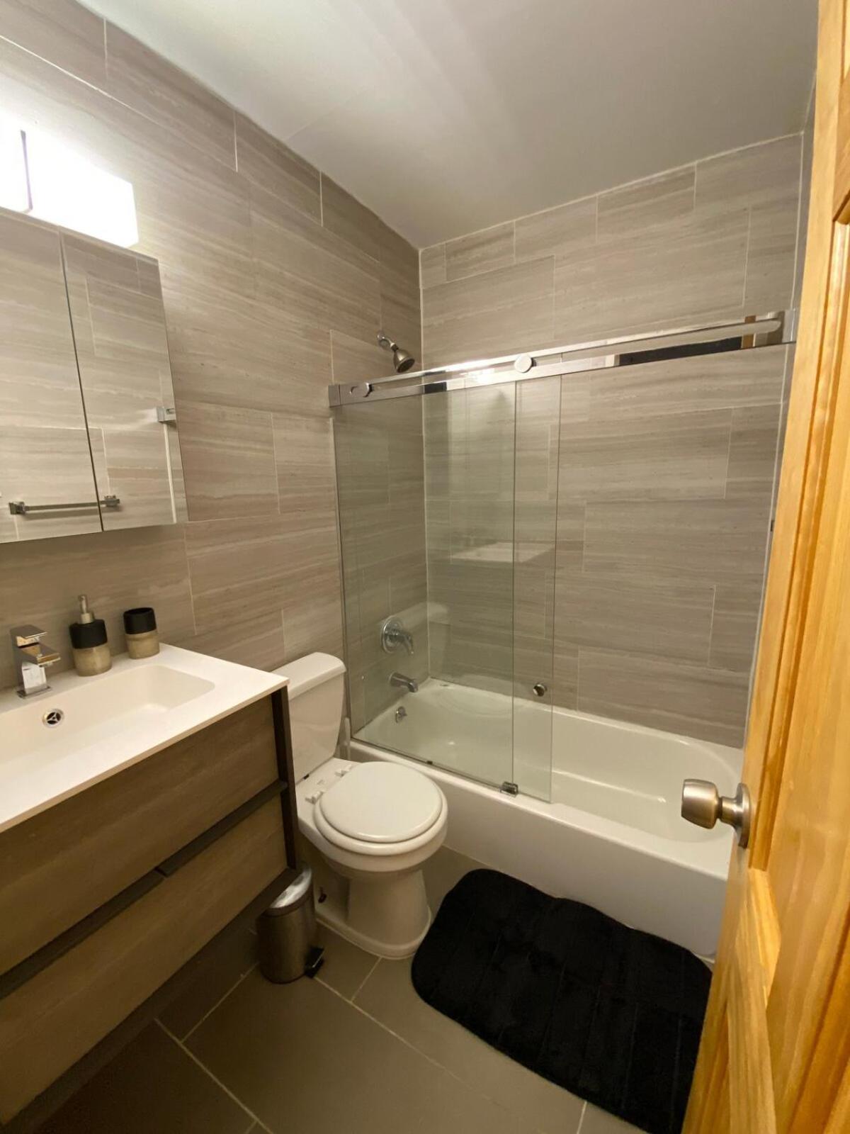 Apartamento 26-4b Newly Furnished 1br W&d Courtyard