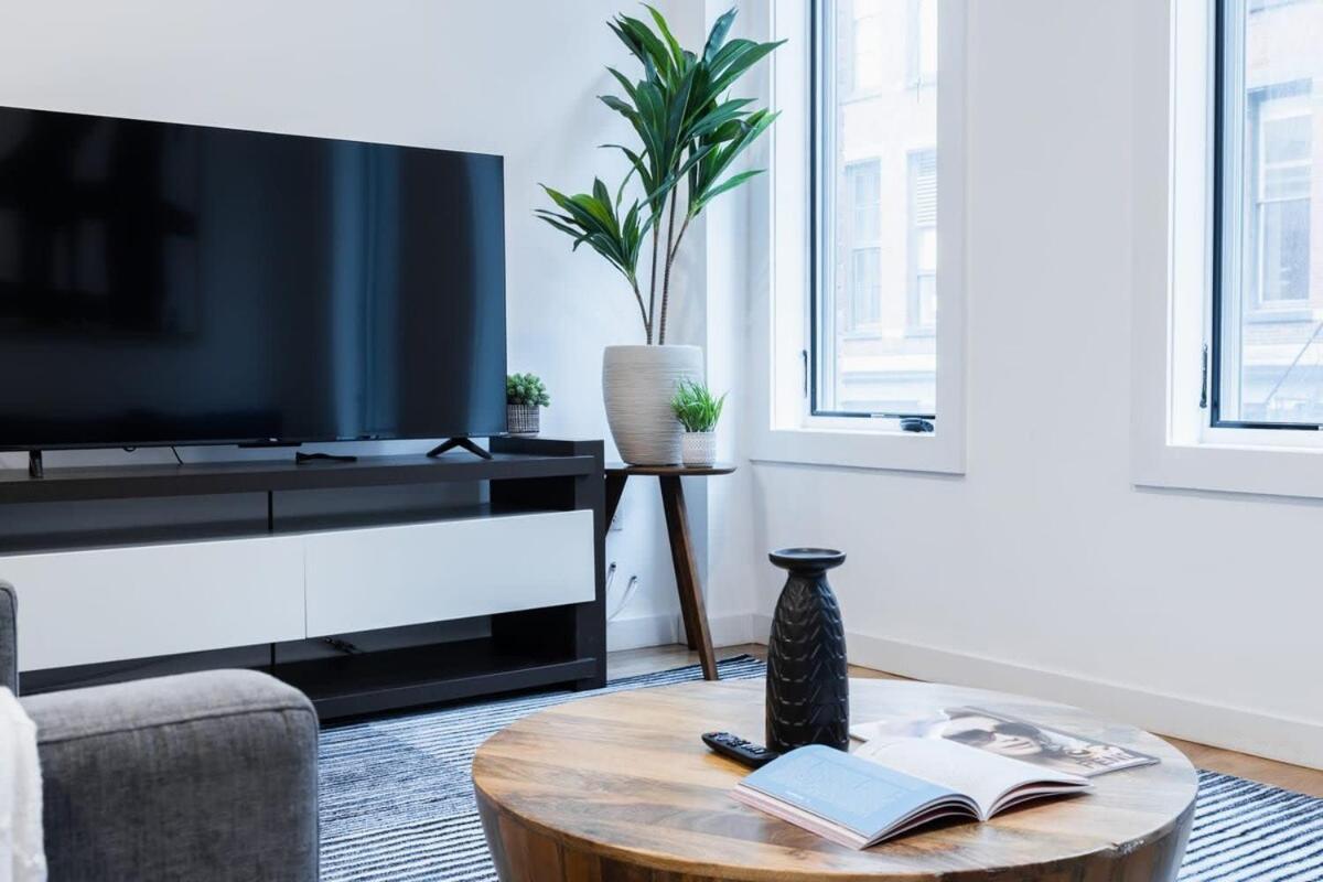 Căn hộ 13-2 I Brand New Luxury 2br Prime Union Square New York