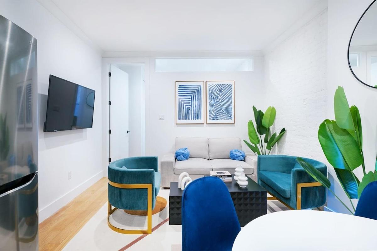 Căn hộ 1288-4rs Newly Furnished Prime Ues 2br