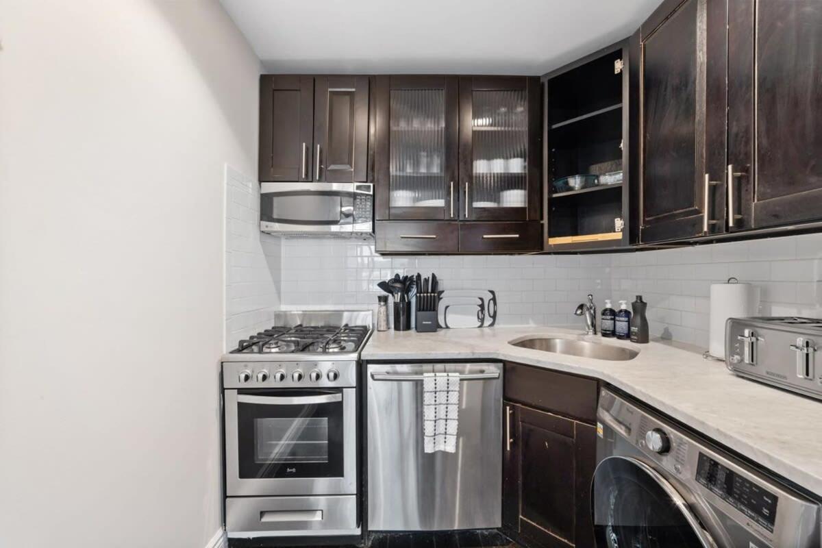 Căn hộ Chelsea Vista Ii By Rove Travel 2br Ph With Rooftop