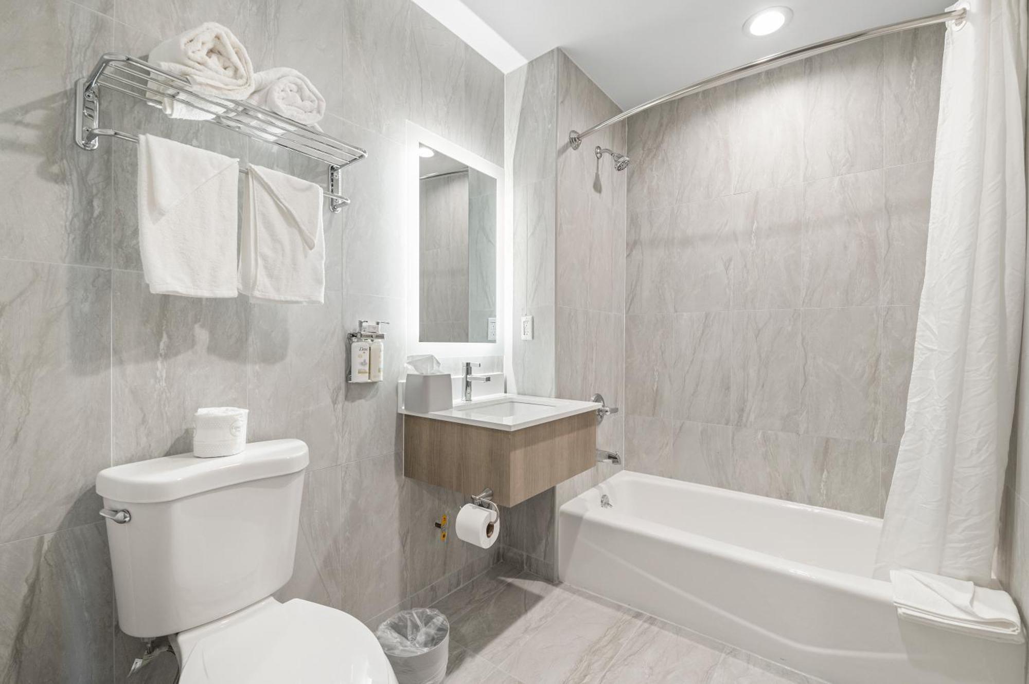 Hotel Express & Bronx - Nyc By Ihg New York