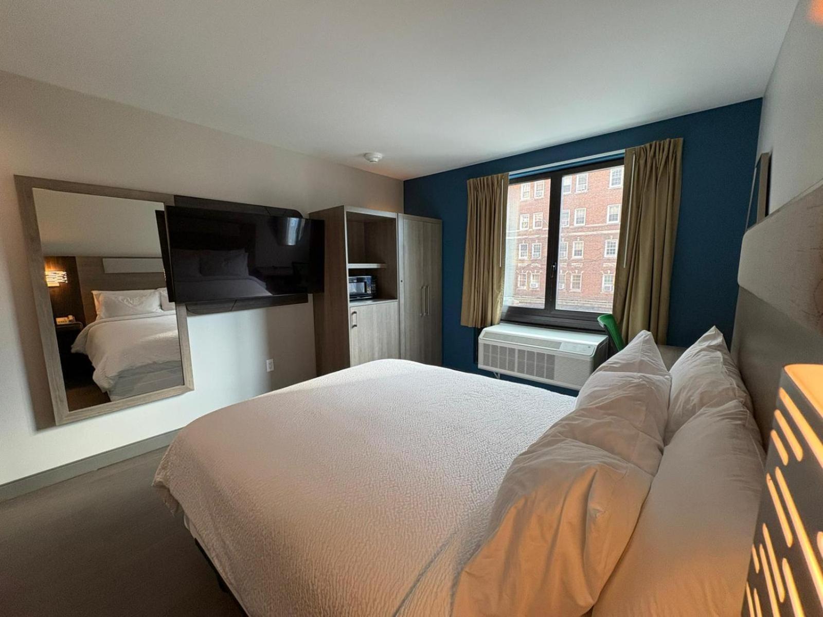 Express & Bronx - Nyc By Ihg New York