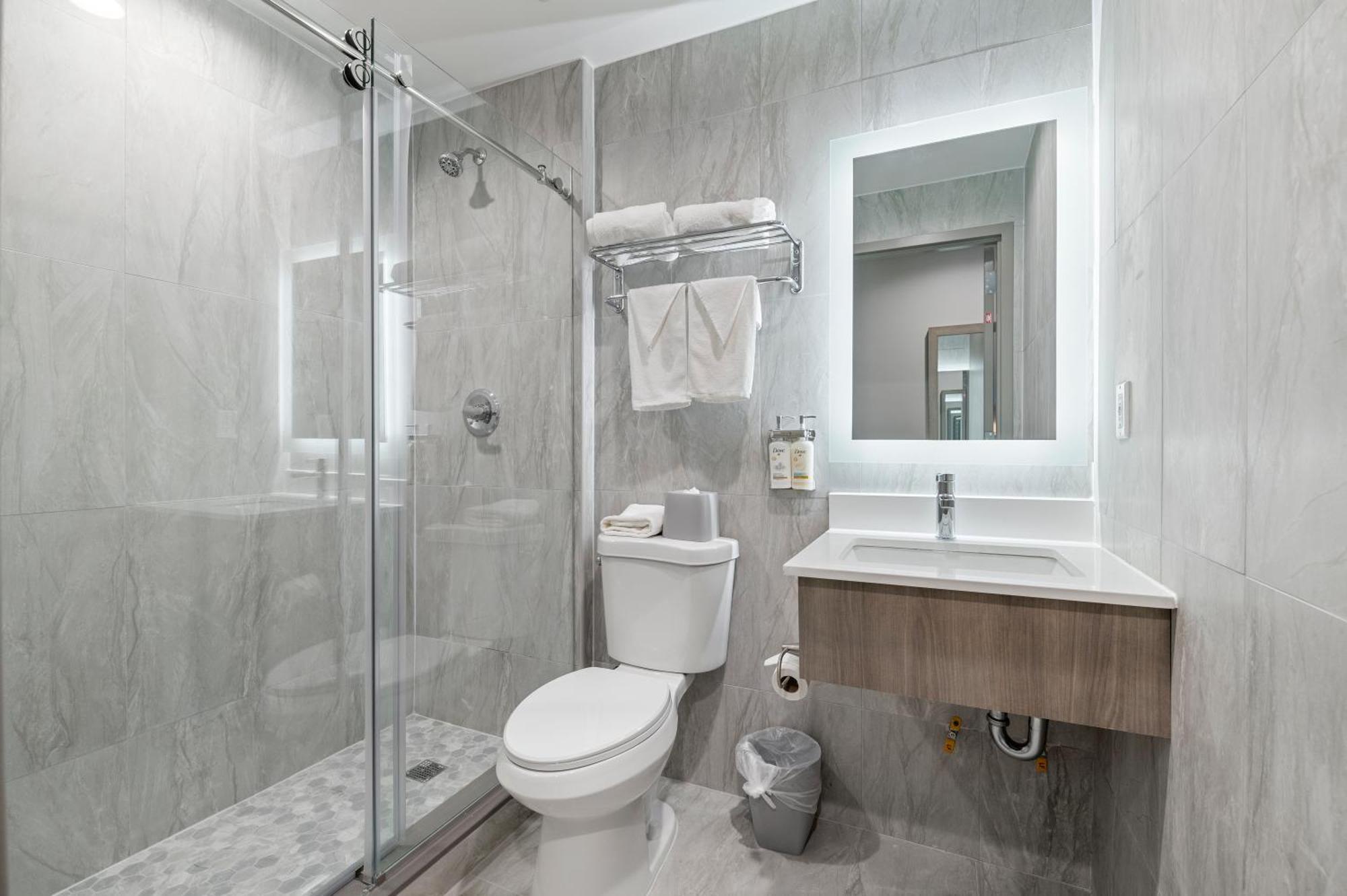 Express & Bronx - Nyc By Ihg Hotel *