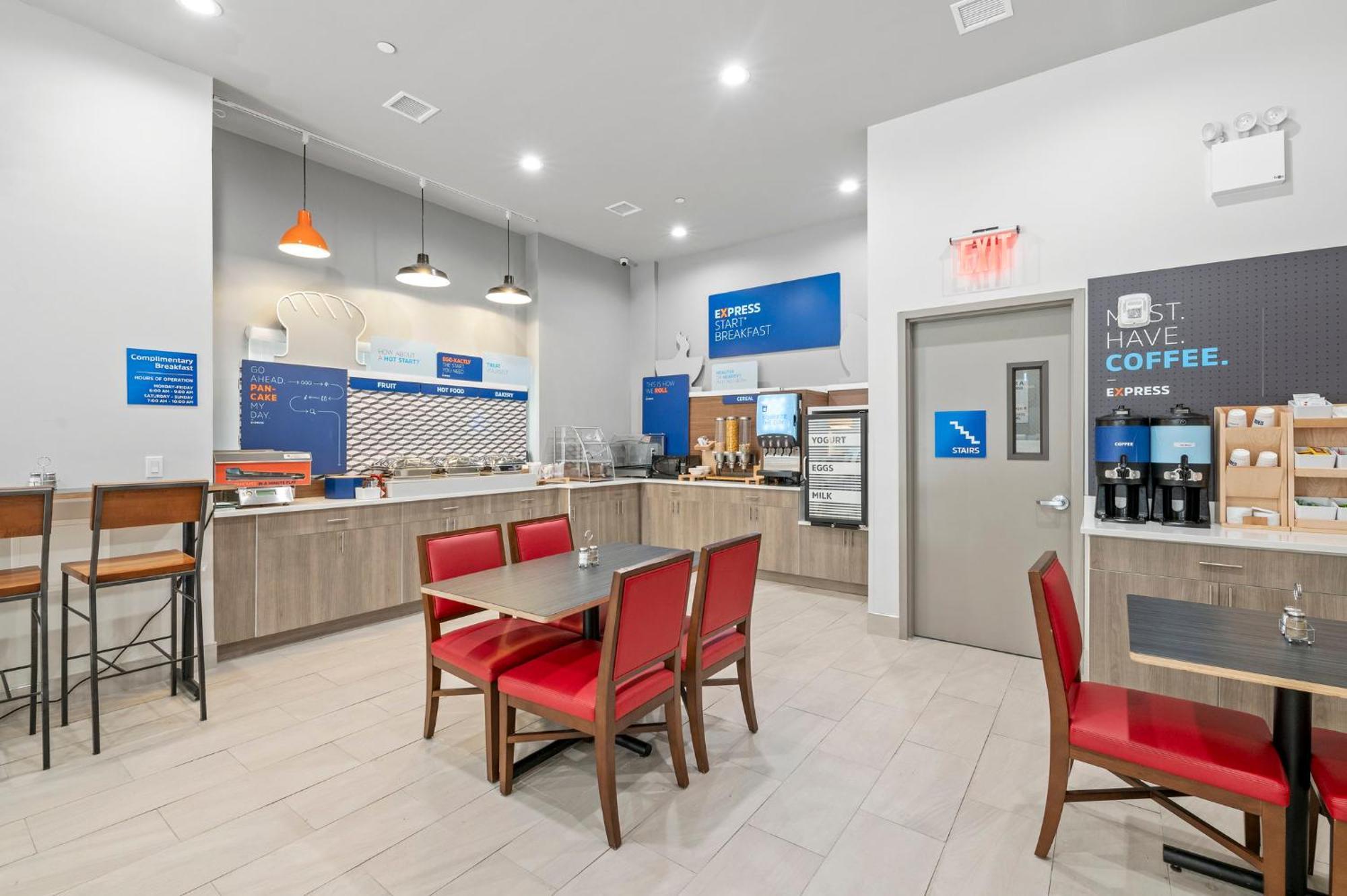 Hotel Express & Bronx - Nyc By Ihg *