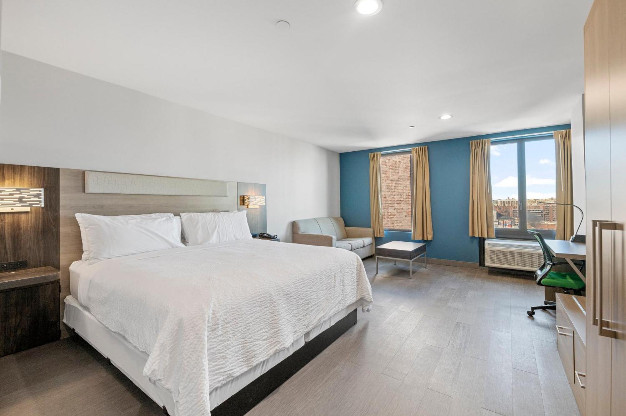 Express & Bronx - Nyc By Ihg Hotel New York