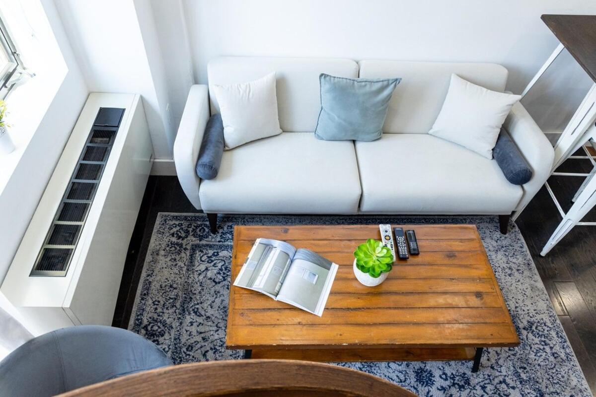 Apartment 809-6b New 2br Duplex With Private Patio *