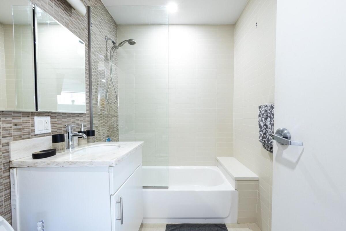 Apartment 809-6b New 2br Duplex With Private Patio *