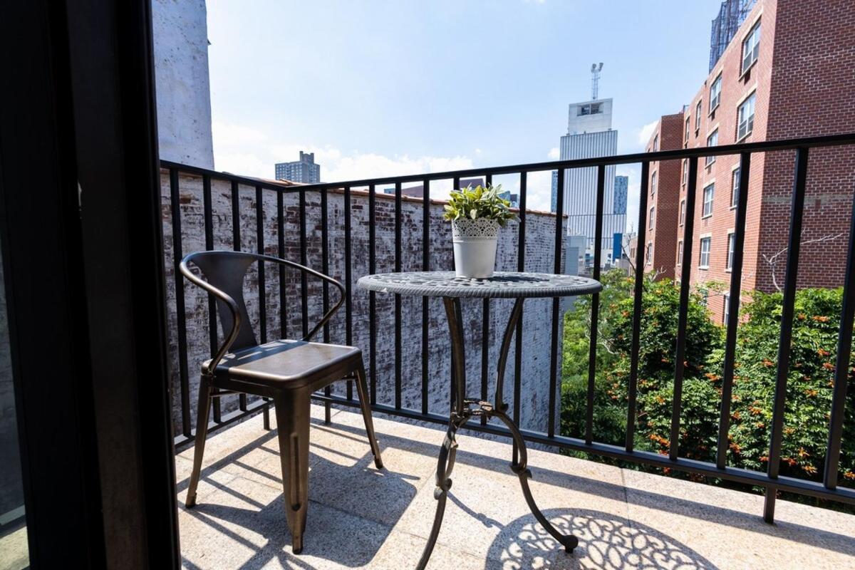 809-6b New 2br Duplex With Private Patio Apartment