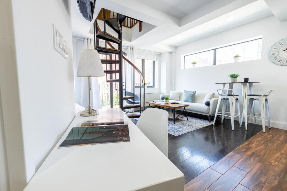 Apartment 809-6b New 2br Duplex With Private Patio