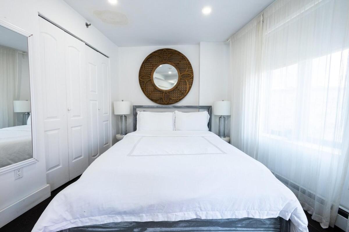 809-6b New 2br Duplex With Private Patio *