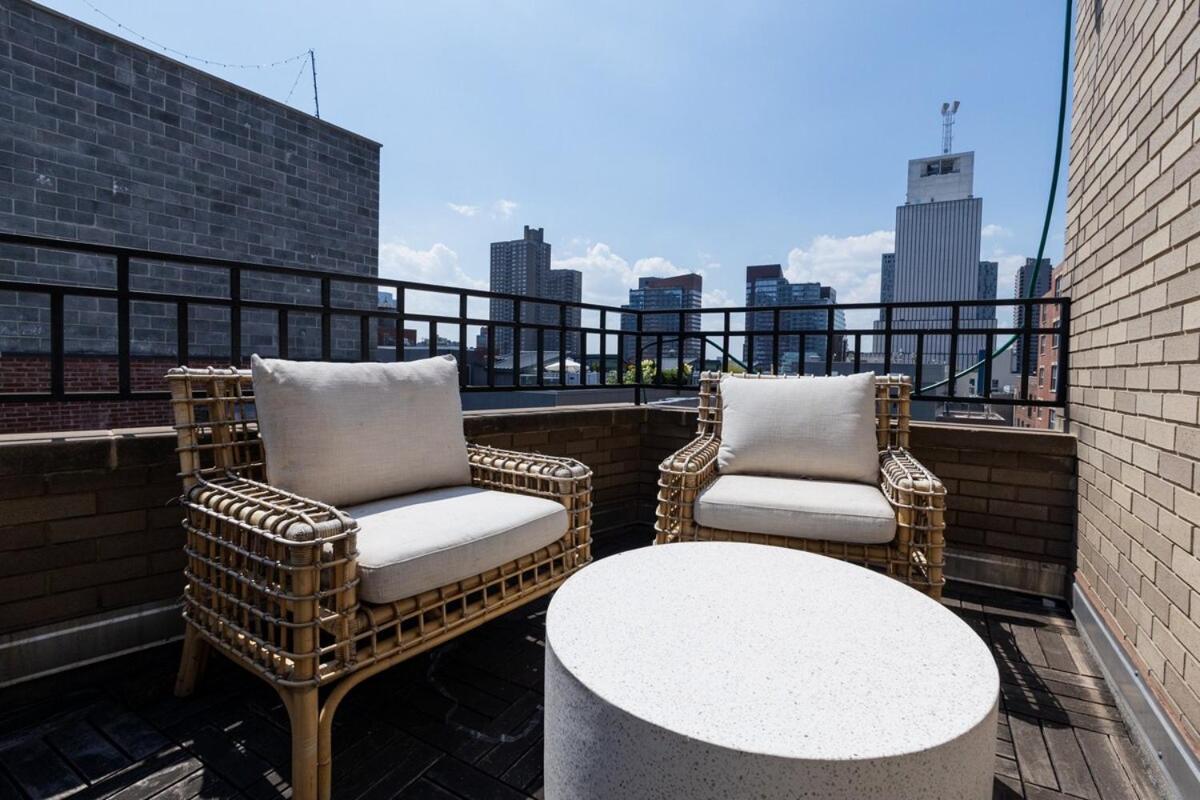 Apartment 809-6b New 2br Duplex With Private Patio *