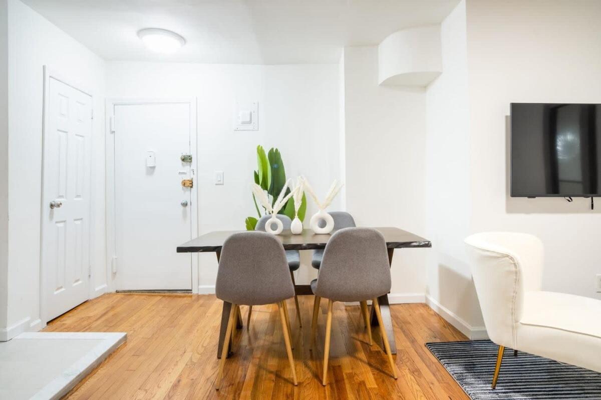 49-3b Newly Renovated 2br Wd Midtown East Apartment
