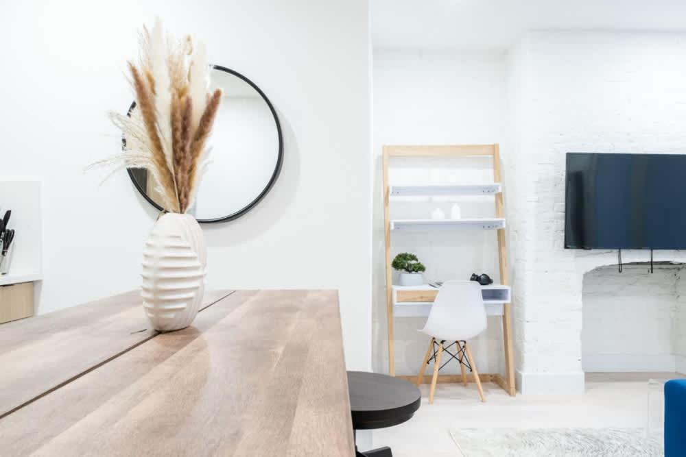 180-2 Brand New 2br 1bath East Village Căn hộ *