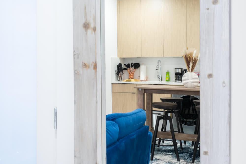 Căn hộ 180-2 Brand New 2br 1bath East Village New York
