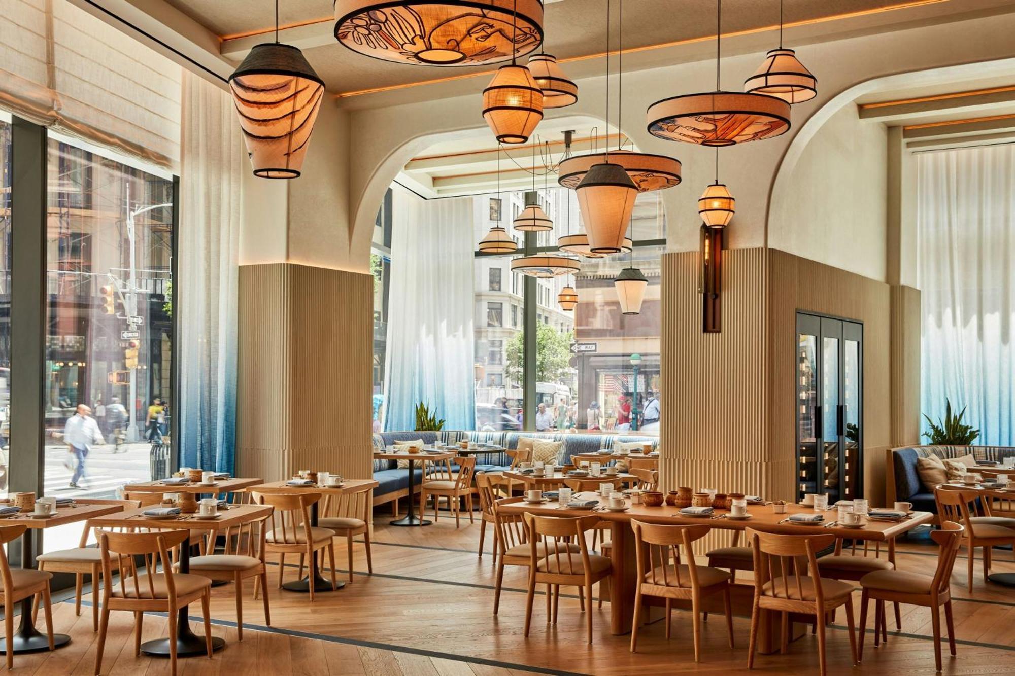 Khách sạn The Ritz-carlton New York, Nomad 5*