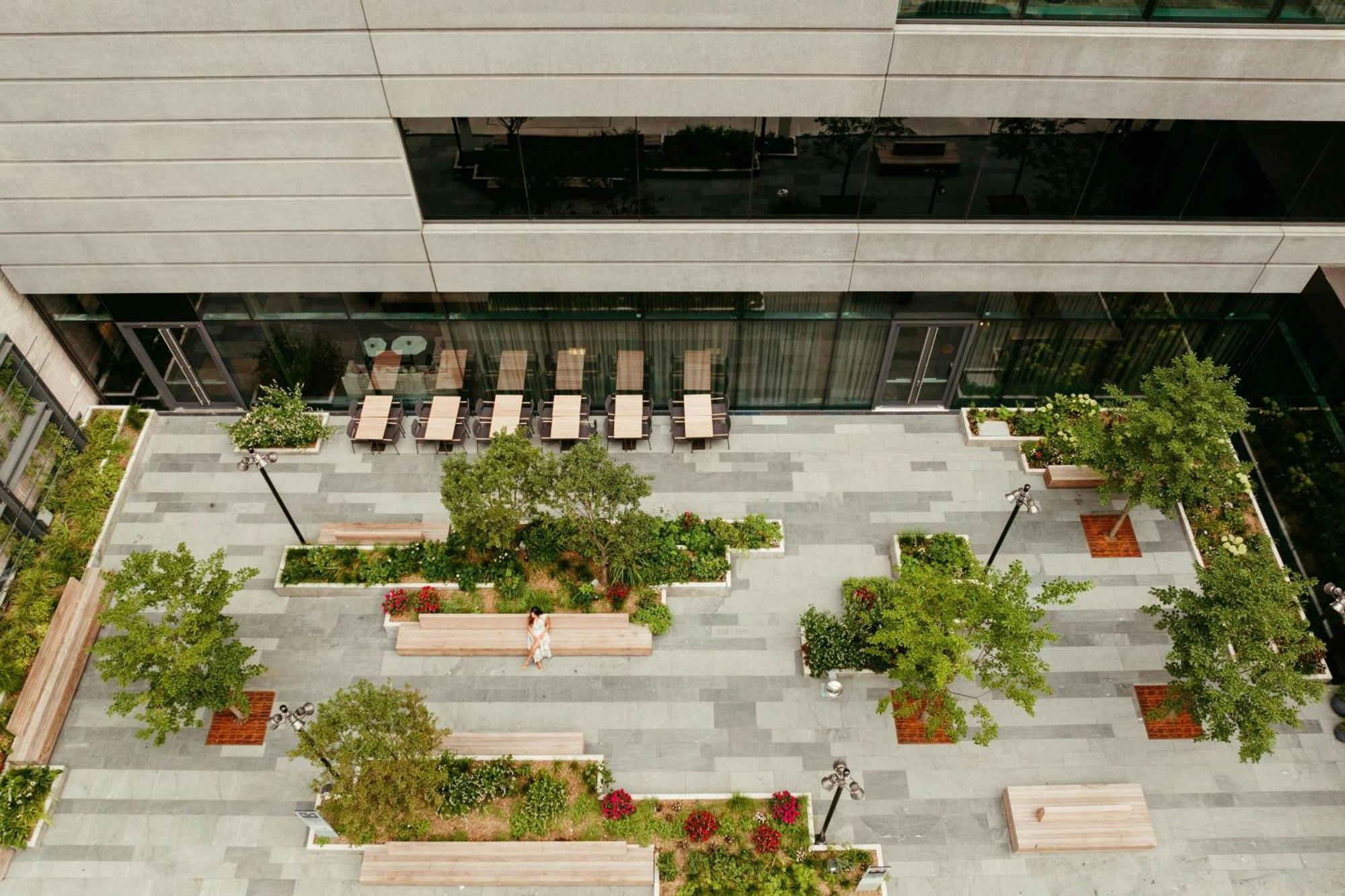 Khách sạn The Ritz-carlton New York, Nomad