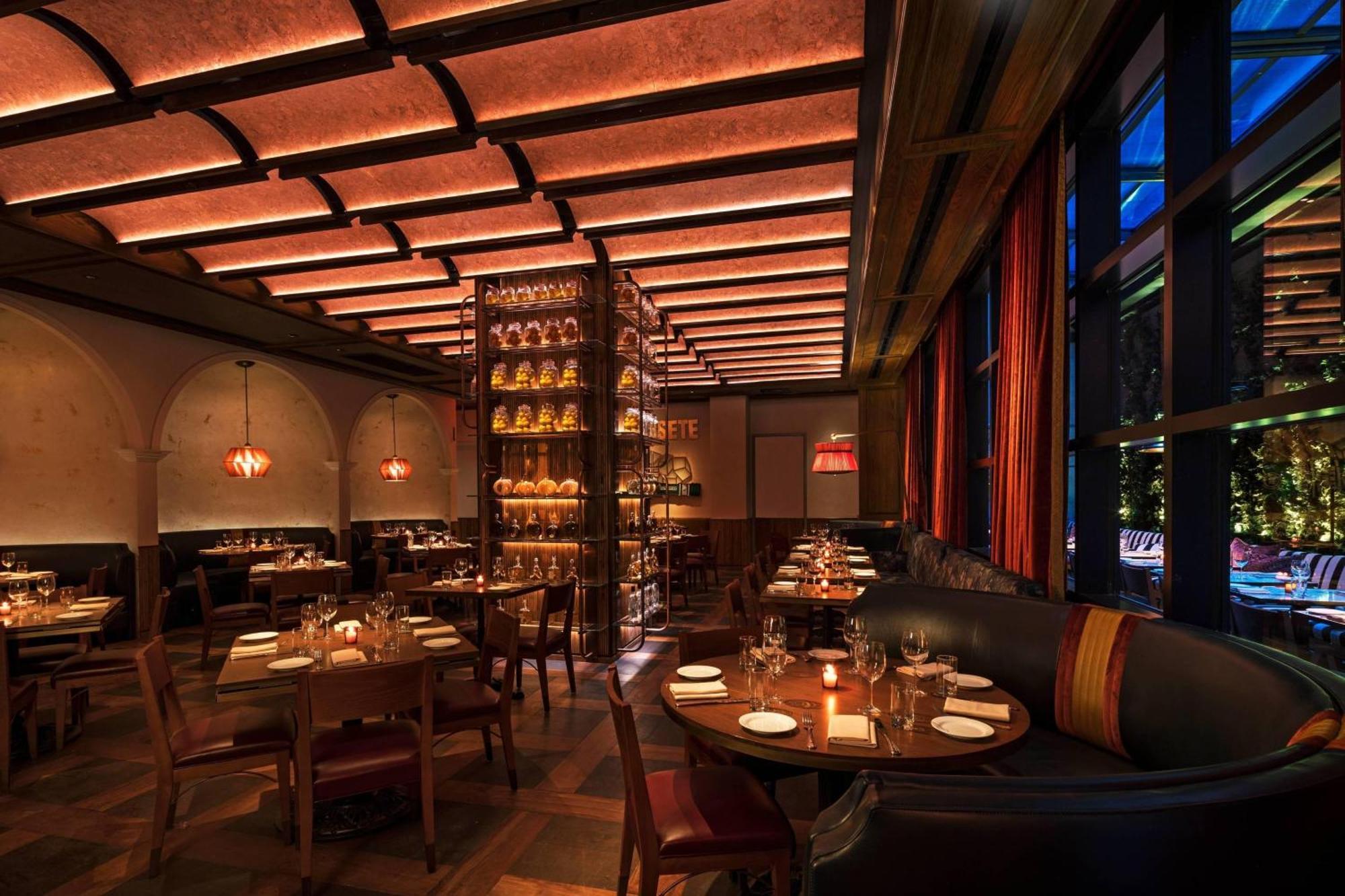 Khách sạn Moxy Nyc Chelsea 4*