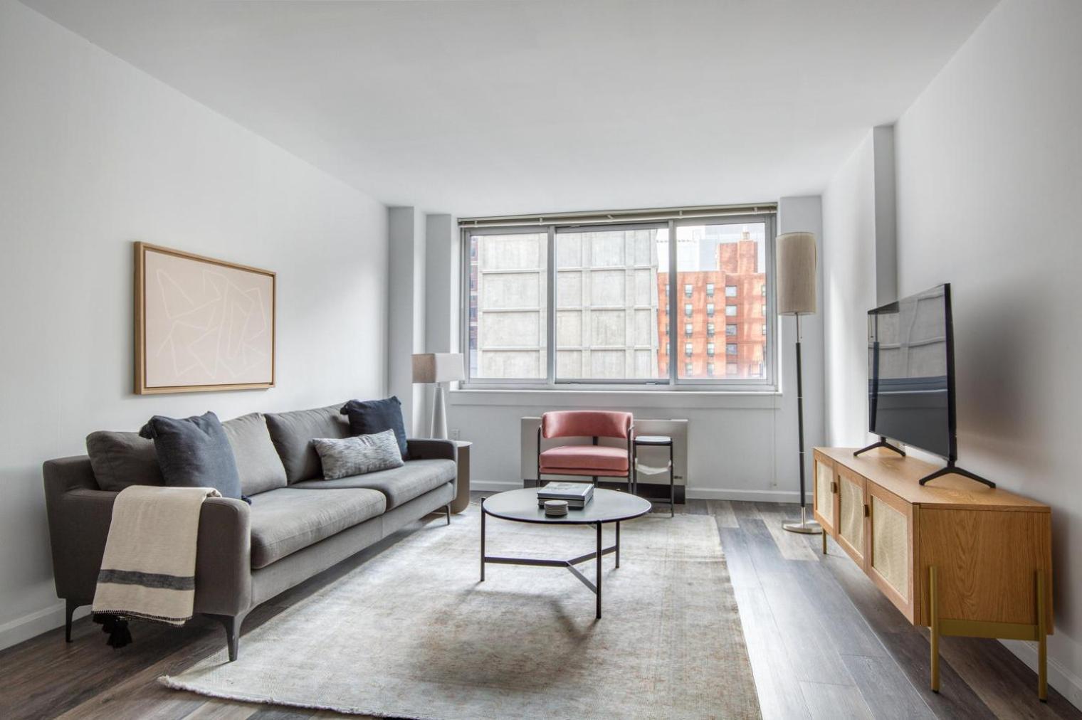 Les 1br W Elevator Wd Nr Space Nyc-1316 New York