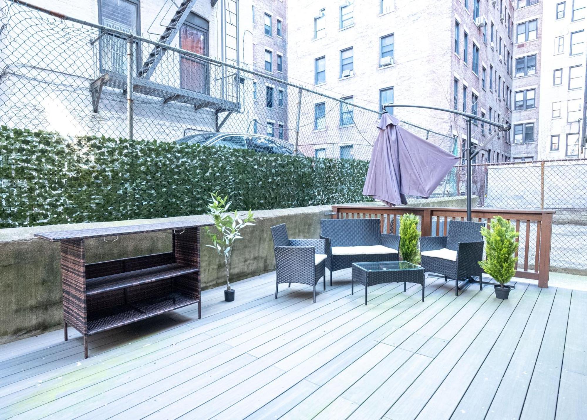 Spacious 4br 2ba With Private Outdoor Space Uws New York