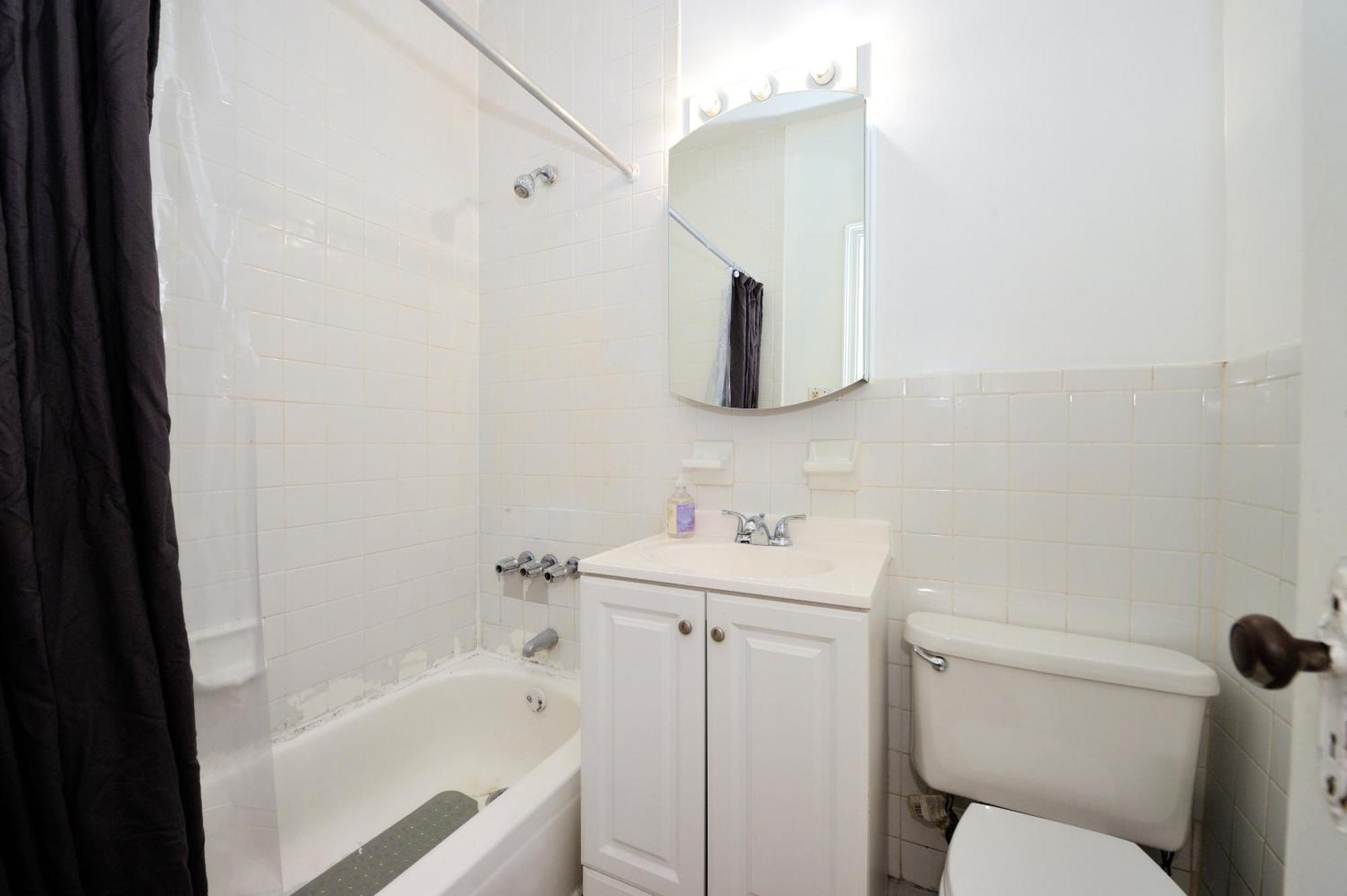 Căn hộ 5 Bedroom 2 Bath Full Floor Midtown New York
