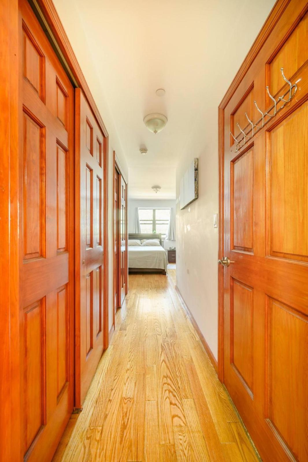 Large Private & Private Bathroom Ở trọ New York