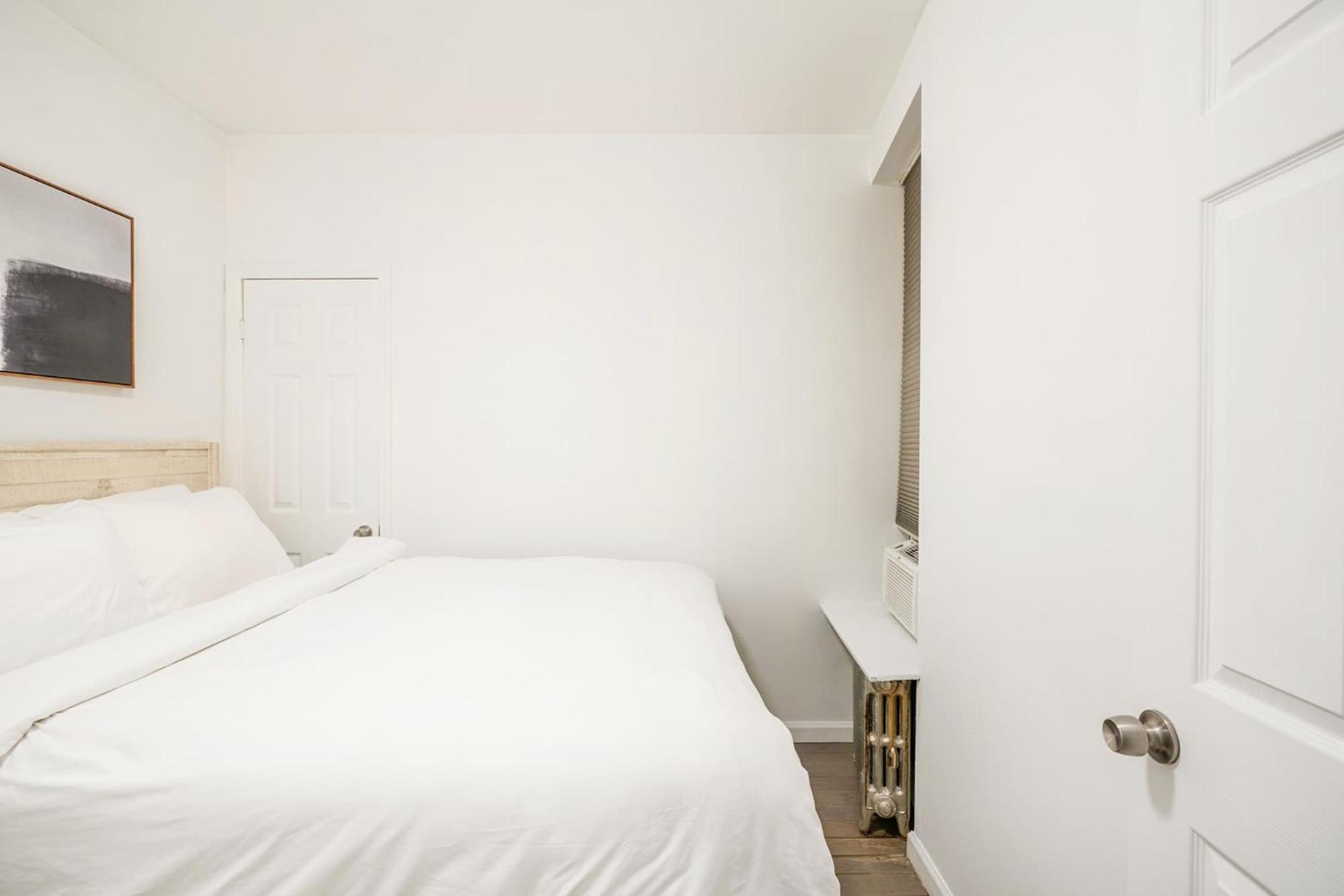 428-2e Newly Furnished 2br Căn hộ *