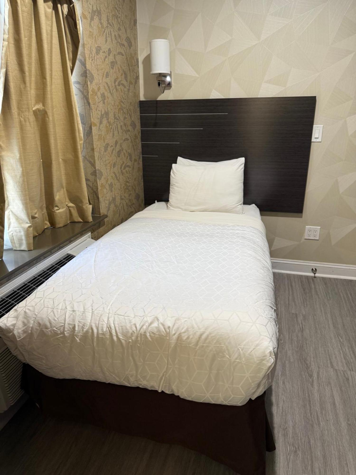 Grandview Khách sạn 2*