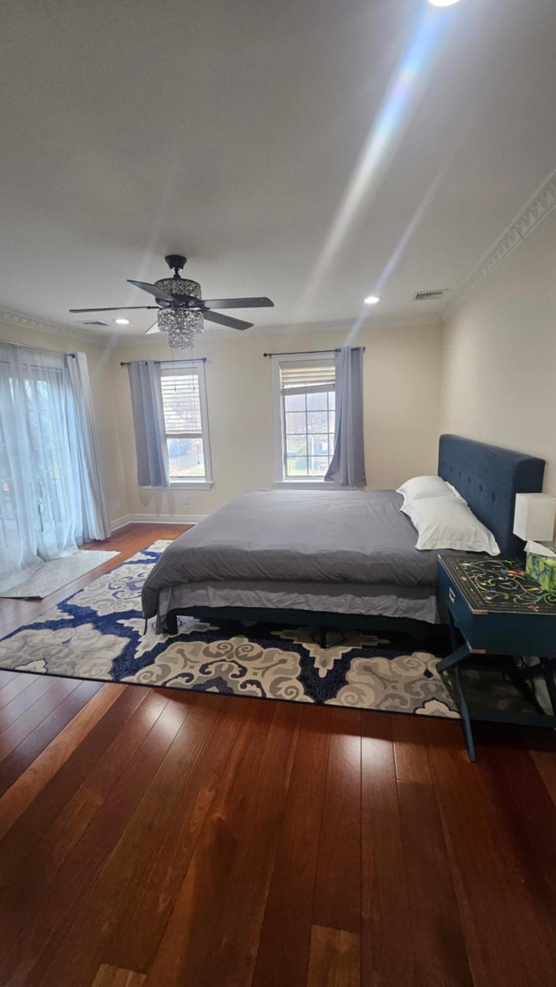 Luxury Hotel-style In Queens, Ở trọ *