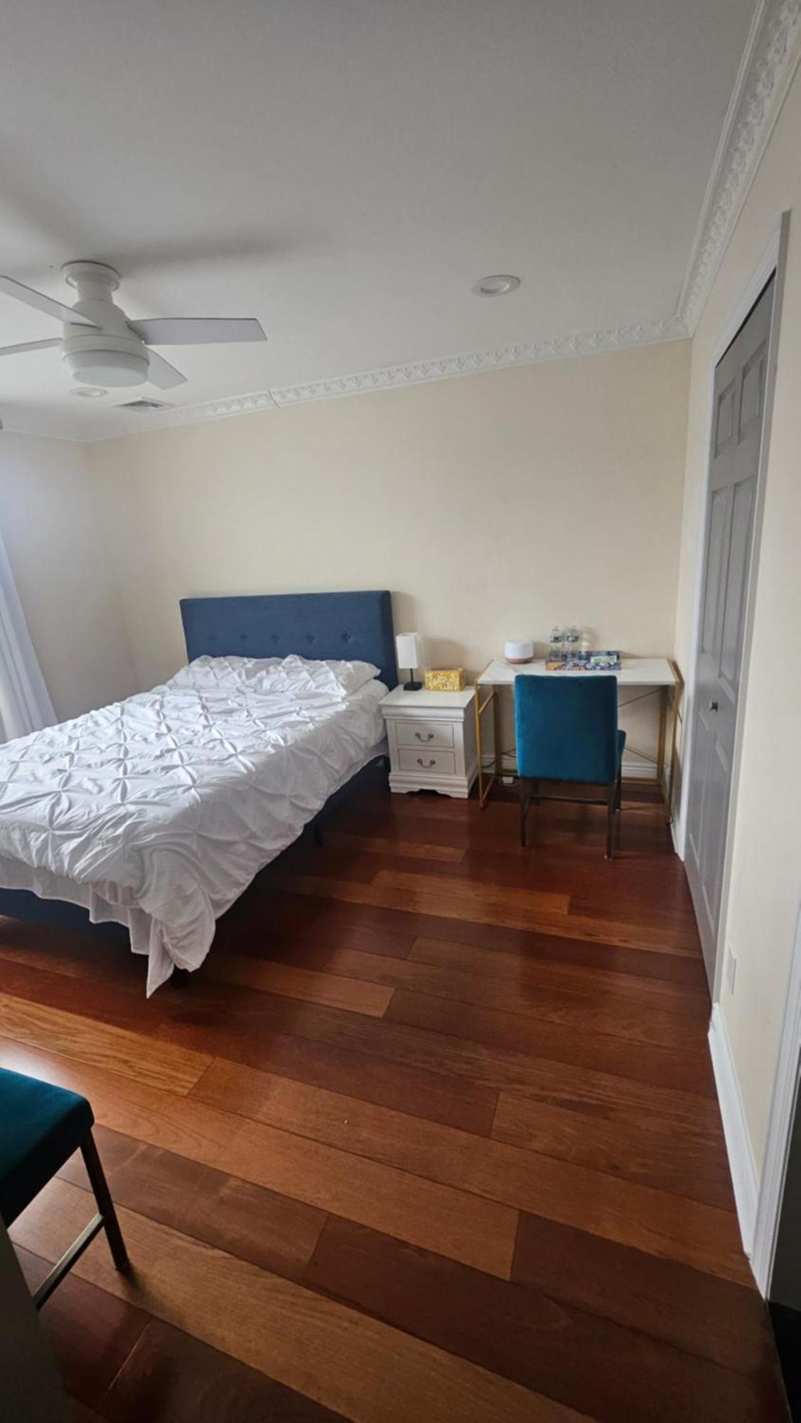 Luxury Hotel-style In Queens, Ở trọ New York