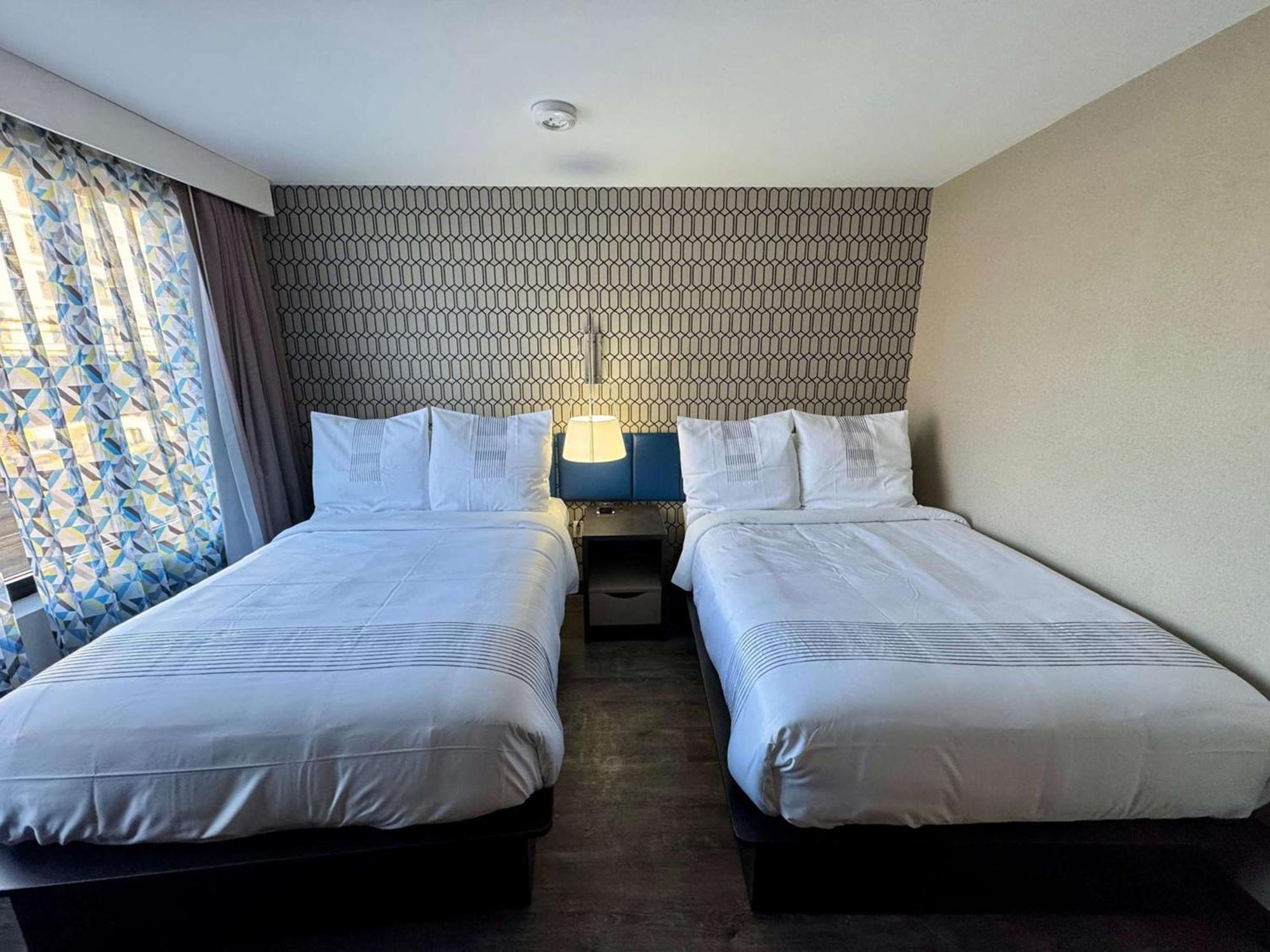 Hotel Glo Western Bronx Nyc Nova York