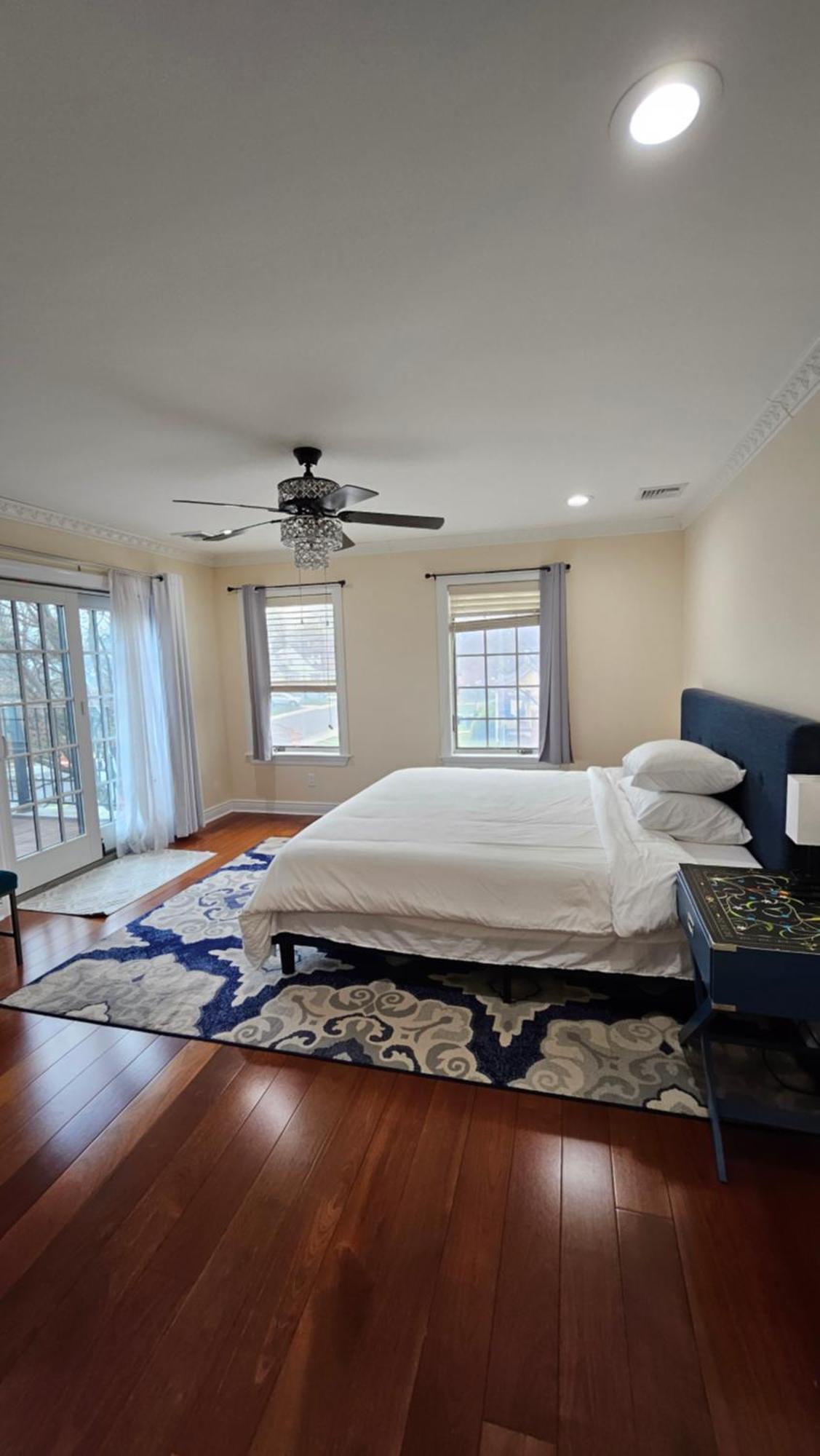 Luxury Hotel-style In Queens, Ở trọ