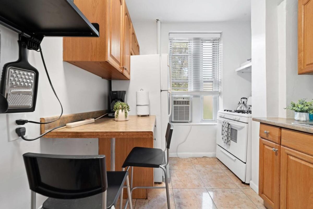 Convenient 2br - Walking Distance To Times Square Apartamento Nova York