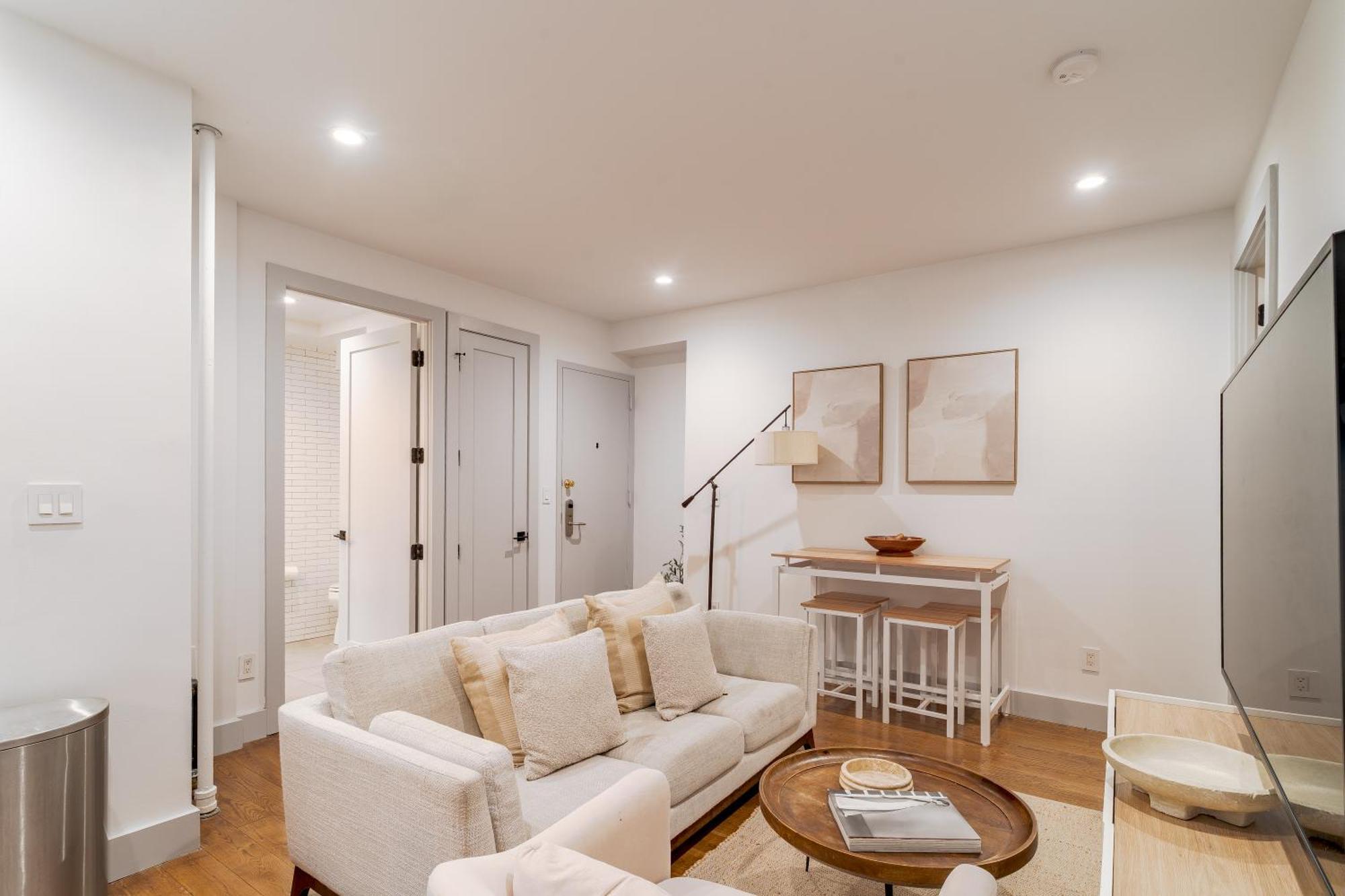 Stylish 3br 2ba East Village Steps From Tompkins Square Park Căn hộ *