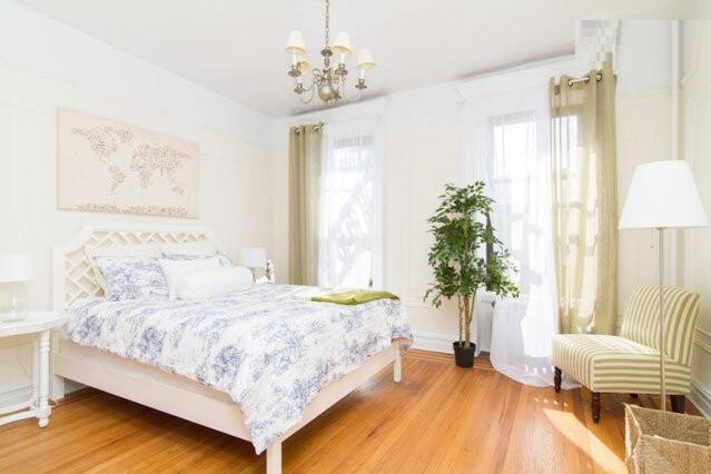 211-3 Prime Union Square Large 1br Great Value *