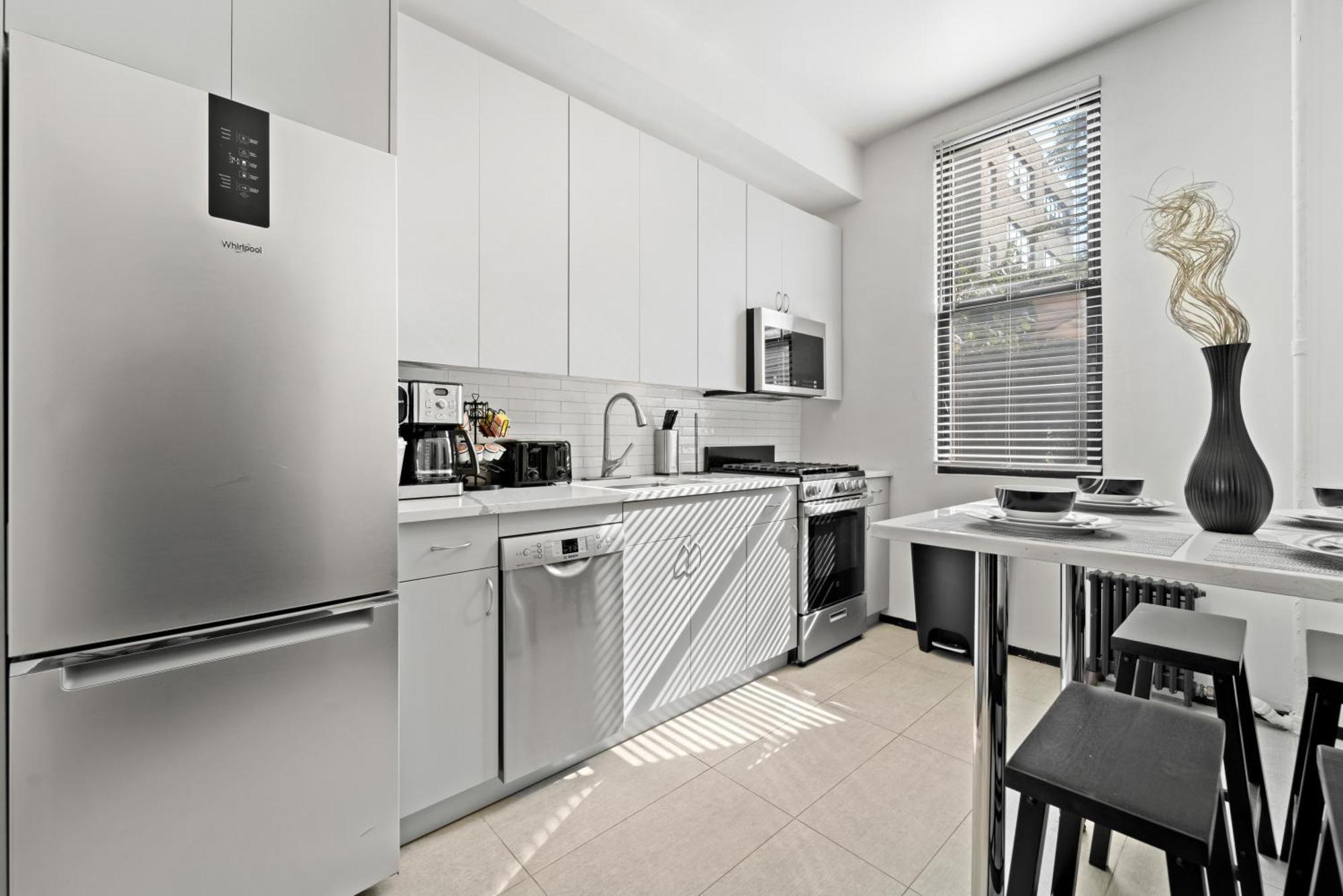 Tripoli Artisan Lofts - Designer Bushwick Lofts With Rooftop Terrace Nova York