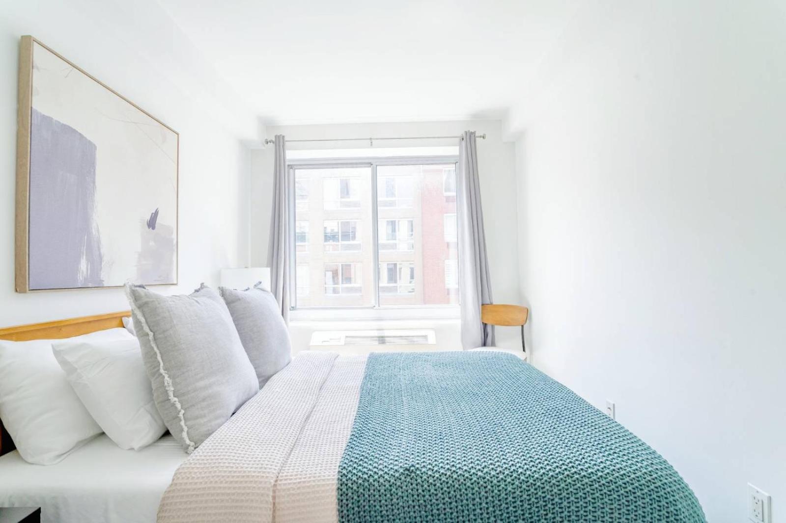 Căn hộ 3br 1ba Charmer Near Near Times Square & Broadway New York