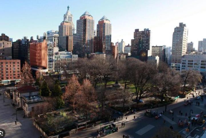 Steps From Everything - Modern 1-bdr In Downtown's Union Square Nova York