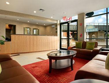 Hotel Q