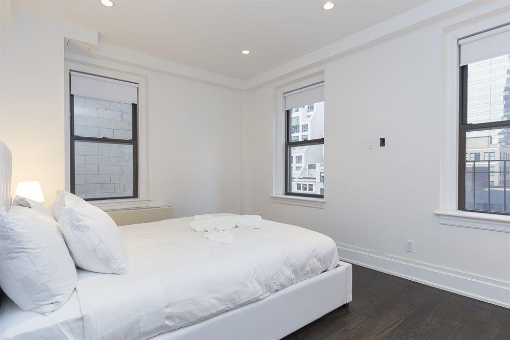 5th Ave Khách sạn 4*