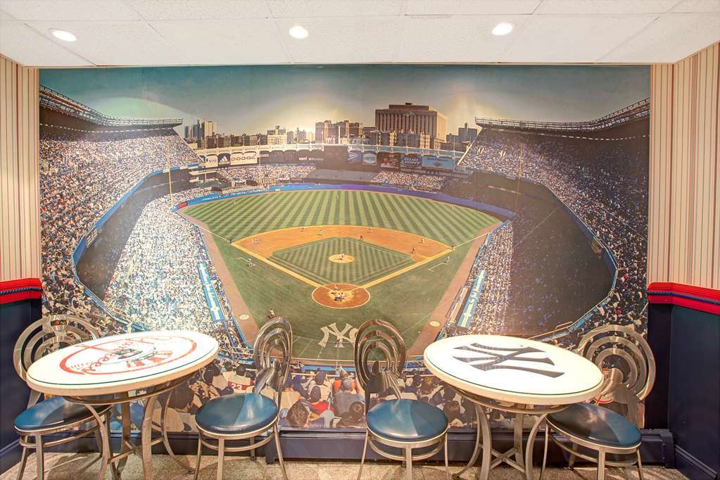 Khách sạn Yankee Stadium