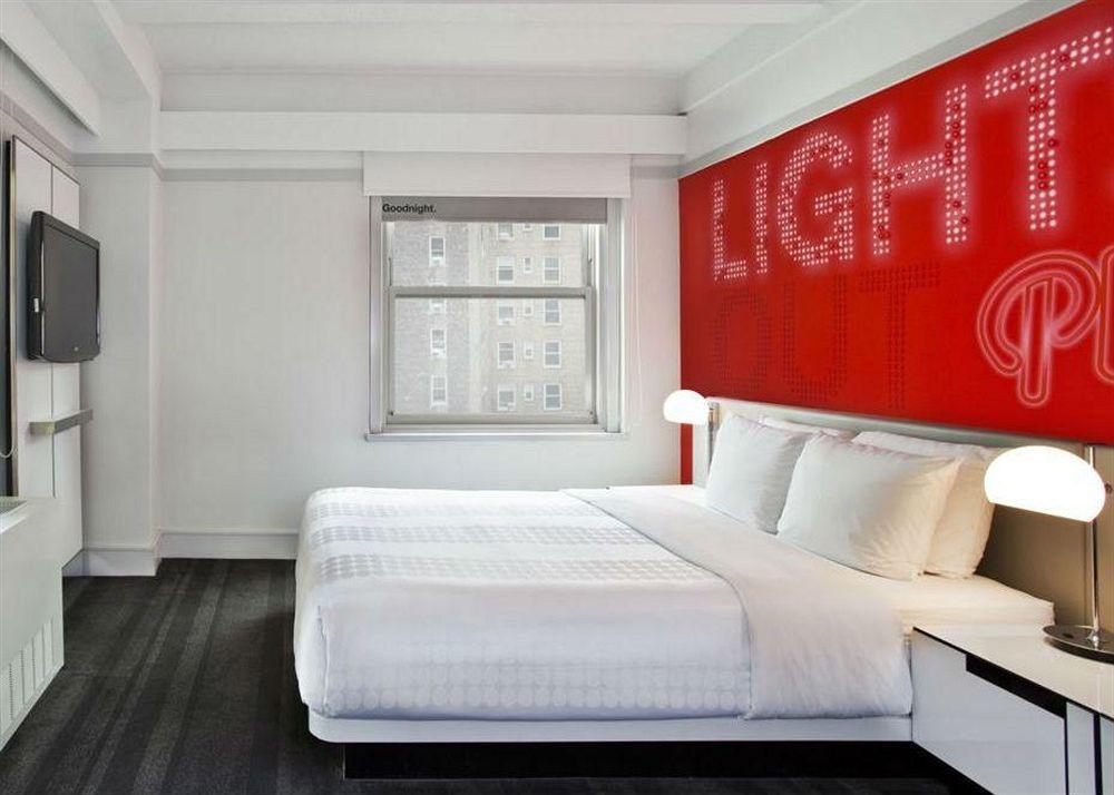 Row Nyc At Times Square Khách sạn 4*