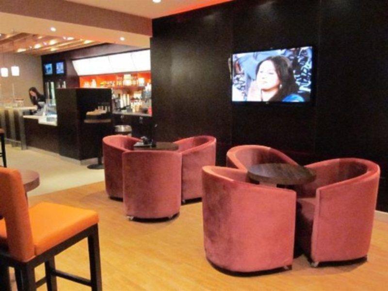 Khách sạn Courtyard By Marriott Manhattan / Soho