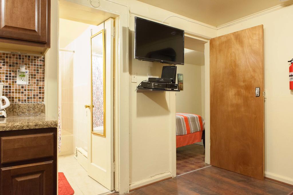 Studio And 1 Bedroom - Bronx Căn hộ