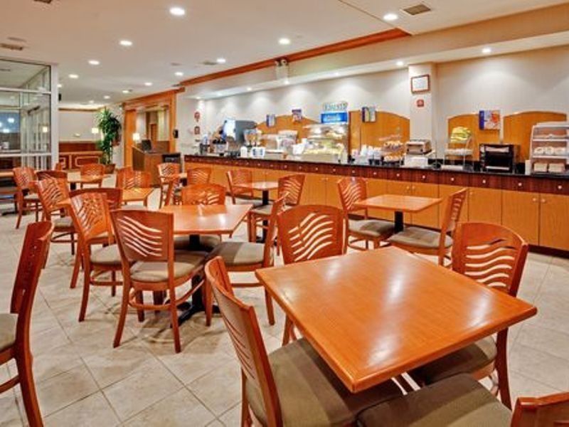 Khách sạn Express Chelsea By Ihg New York